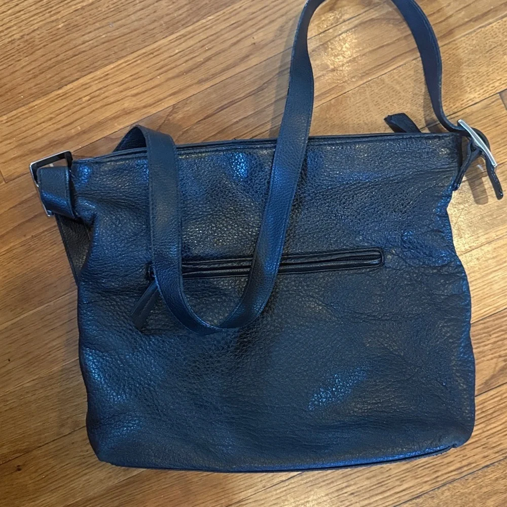 GIANNI BERNINI ladies hobo style handbag, excellent condition, leather